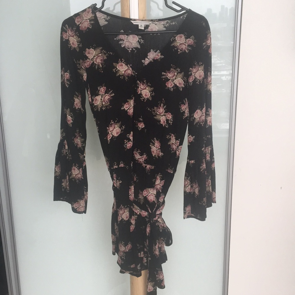 American Eagle - black floral romper w bell sleeve